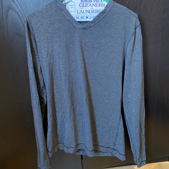Lululemon striped long sleeve vneck - Picture 1 of 2
